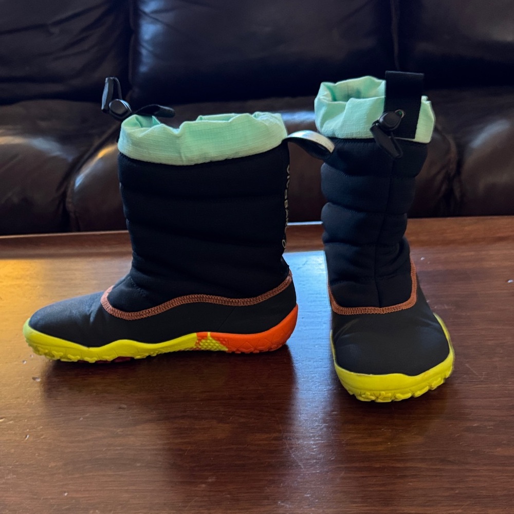 Vivo Barefoot Kids LUMI FG Snow Boots 33 / US 2 EUC